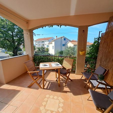 Apartment Jelka Malinska Exterior foto